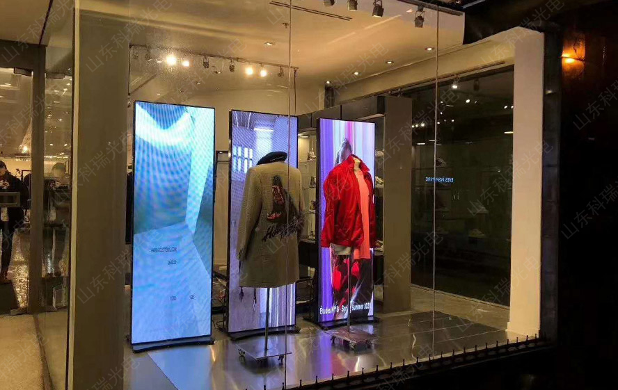 广告机橱窗展示