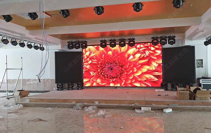 饭店室内P5全彩屏主屏+侧屏